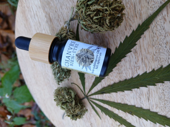 Huile-CBD-Disamare (3�,4�,7�)